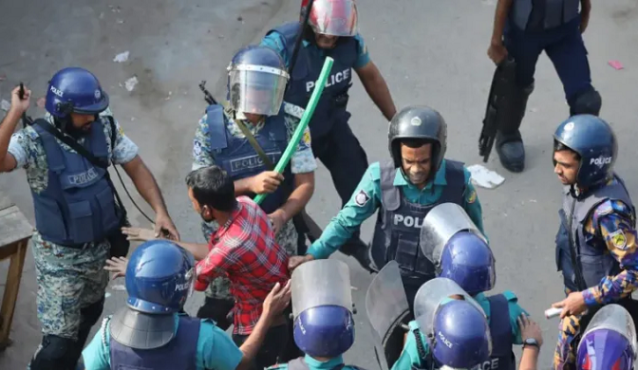 গাজীপুরে শ্রমিক-পুলিশ সংঘর্ষে আহত আরেক শ্রমিকের মৃত্যু