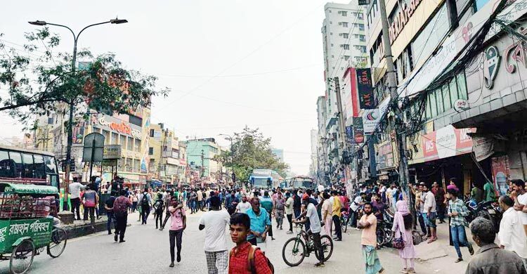 রামপুরায় অবরোধ ছেড়ে দিলেন রিকশাচালকরা, যান চলাচল স্বাভাবিক