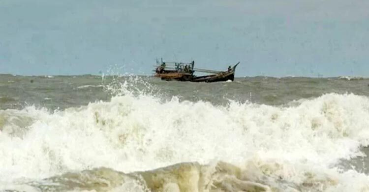 সাগরে গভীর নিম্নচাপ, তাপপ্রবাহের সঙ্গে বৃষ্টির আভাস