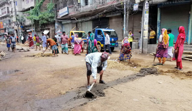 কোরবানি বর্জ্য অপসারণে ৬ ঘণ্টা চান আতিক, তাপস চান ২৪ ঘণ্টা