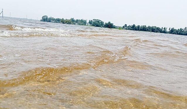 পাহাড়ি ঢলে বাড়ছে সুনামগঞ্জের ২৬ নদীর পানি