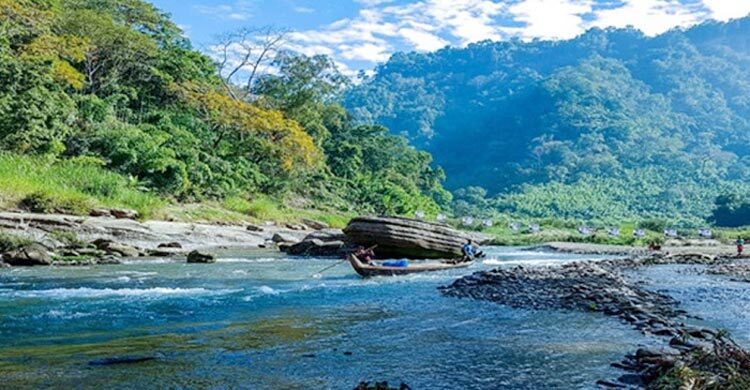 থানচিতে নৌকা ডুবে দুই শিক্ষার্থী নিখোঁজ