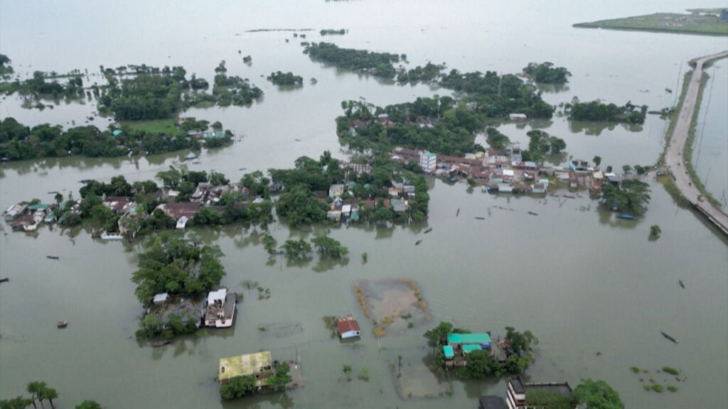 বাংলাদেশসহ ৩ দেশে নিহত ১১৪, পানিবন্দি লাখ লাখ মানুষ