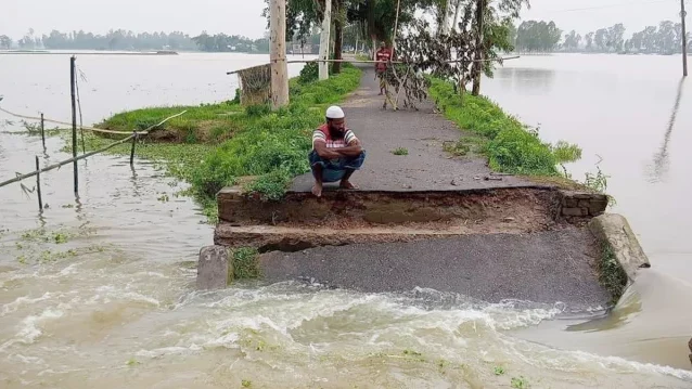 এখনও বিপদসীমার ওপরে ৬ নদীর পানি