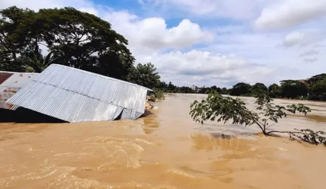 বন্যায় মৃতের সংখ্যা বেড়ে ৫৪, নিখোঁজ ১ জন