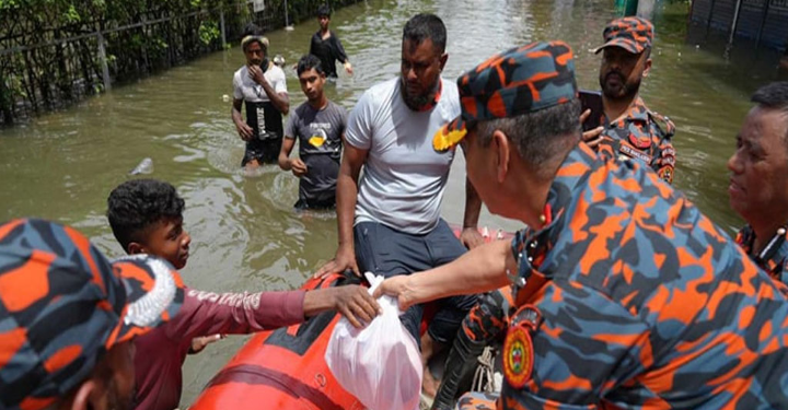 তিন দিনে ৭৭৯ জনকে উদ্ধার করল ফায়ার সার্ভিস