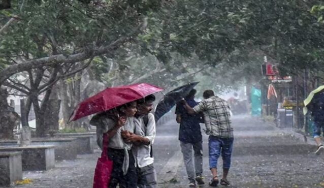 সন্ধ্যার মধ্যে যেসব অঞ্চলে ঝড় ও বজ্রবৃষ্টির আশঙ্কা