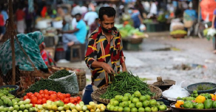 পণ্যের মূল্য হ্রাসে রেকর্ড গড়ল শ্রীলঙ্কা