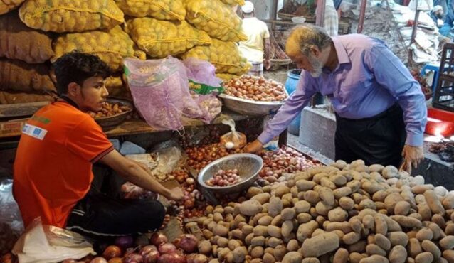 গলাকাটা দাম আর কত সইবে ভোক্তা