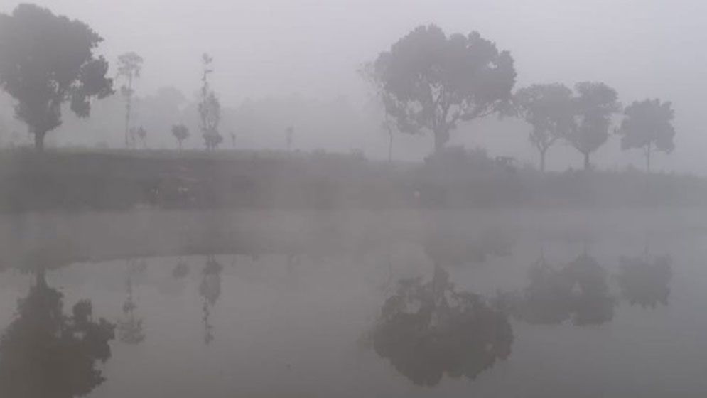 শীতে কাঁপছে তেঁতুলিয়া, তাপমাত্রা নামল ১২ ডিগ্রিতে