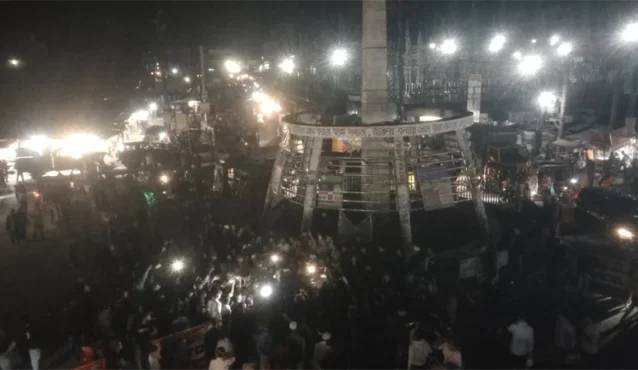 ছাত্রী লাঞ্ছনার প্রতিবাদে শিক্ষার্থীদের মহাসড়ক অবরোধ
