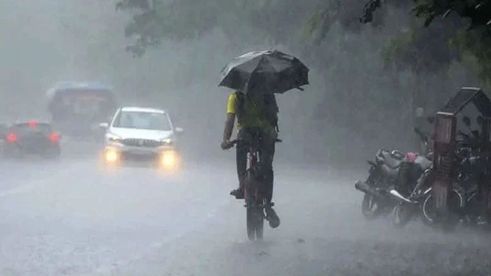 চট্টগ্রামে বজ্রবৃষ্টি ও ঝড়ের পূর্বাভাস