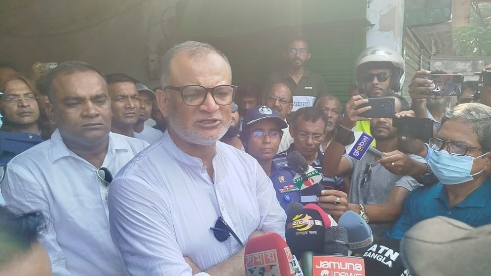 কিছু মিডিয়ায় কুরবানির চামড়া নিয়ে অপপ্রচার চালানো হচ্ছে: বাণিজ্য উপদেষ্টা