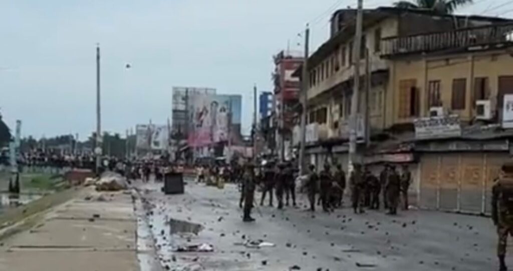 এই অনাকাঙ্ক্ষিত পরিস্থিতি কি এড়ানো যেত না