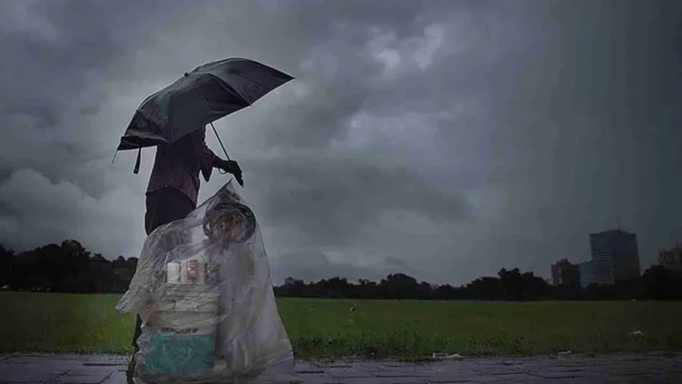 দুপুরের মধ্যে যে সাত জেলায় ঝড়বৃষ্টি হতে পারে