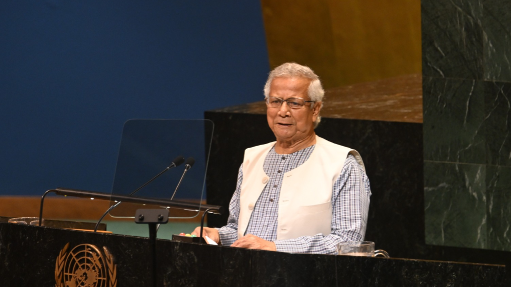 অবৈধ সম্পদ সংরক্ষণকারী দেশকে পাচারকৃত অর্থ ফিরিয়ে দেওয়ার আহ্বান প্রধান উপদেষ্টার