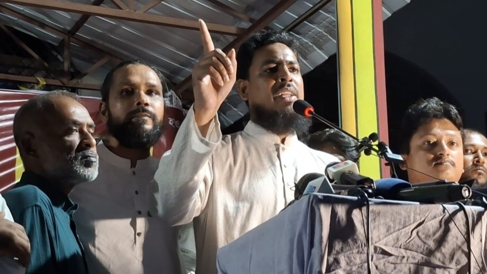 নতুন সংবিধানে শ্রমিকের অধিকার নিশ্চিত করতে হবে: আখতার