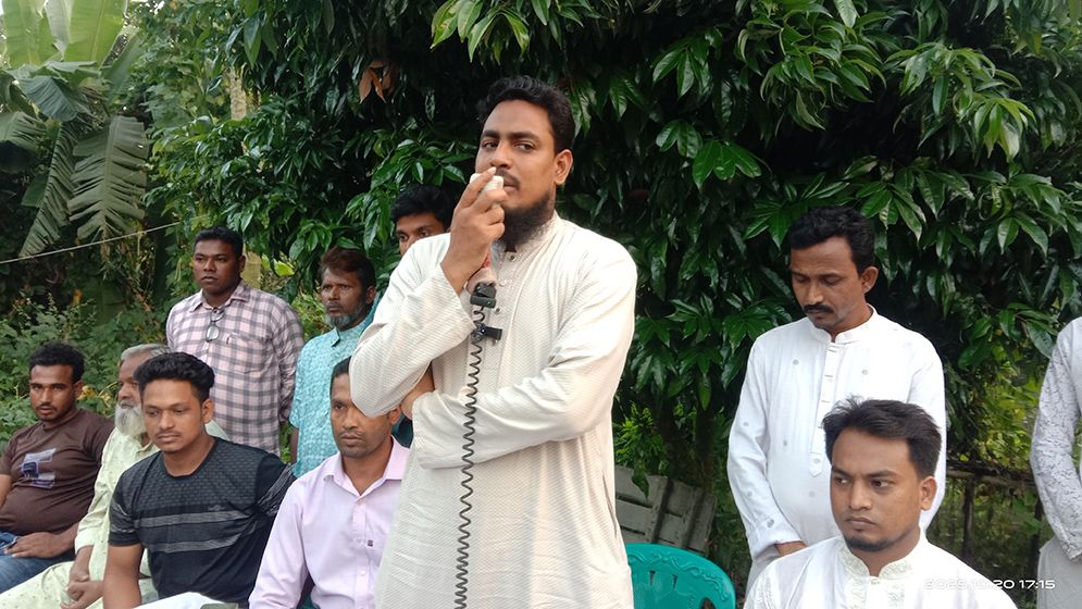 পদ্মা সেতু থেকে পাচারের টাকায় ২০ সেতু বানানো যেত: আখতার