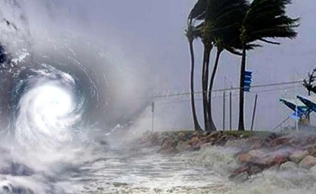 ধেয়ে আসছে ঘূর্ণিঝড় ‘মোন্থা’, আঘাত হানবে কোথায়