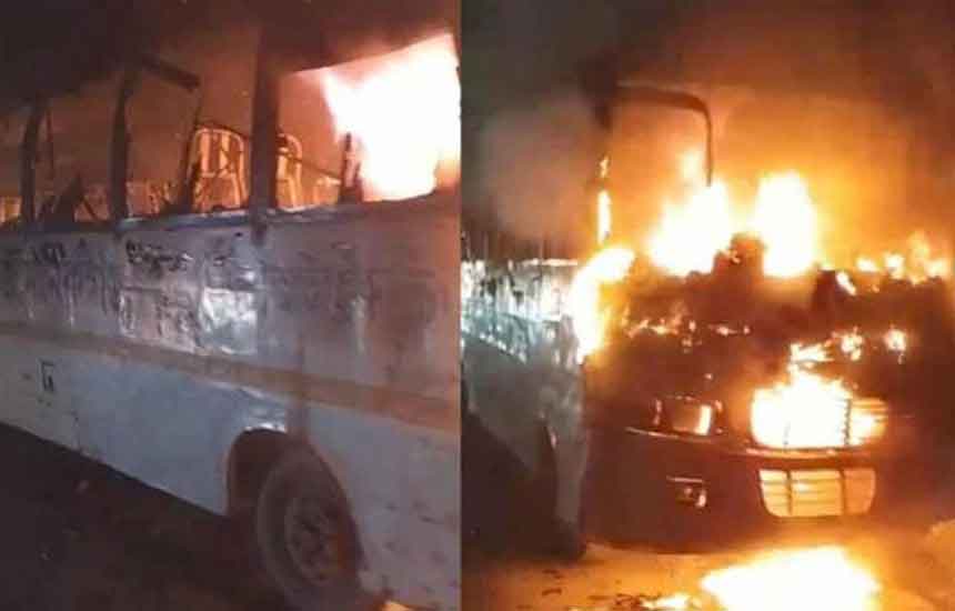 সাত জেলায় ককটেল, আগুন স্কুল বাসের চালক দগ্ধ