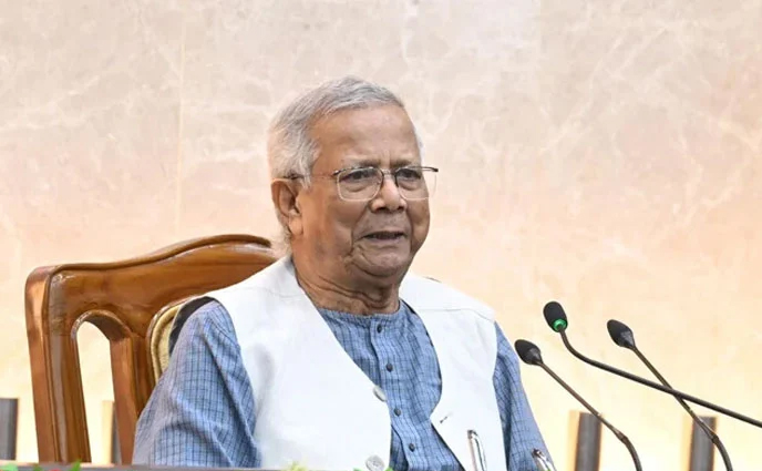 আসন্ন নির্বাচনে পুলিশকে ‘ঐতিহাসিক দায়িত্ব’ পালনের আহ্বান প্রধান উপদেষ্টার