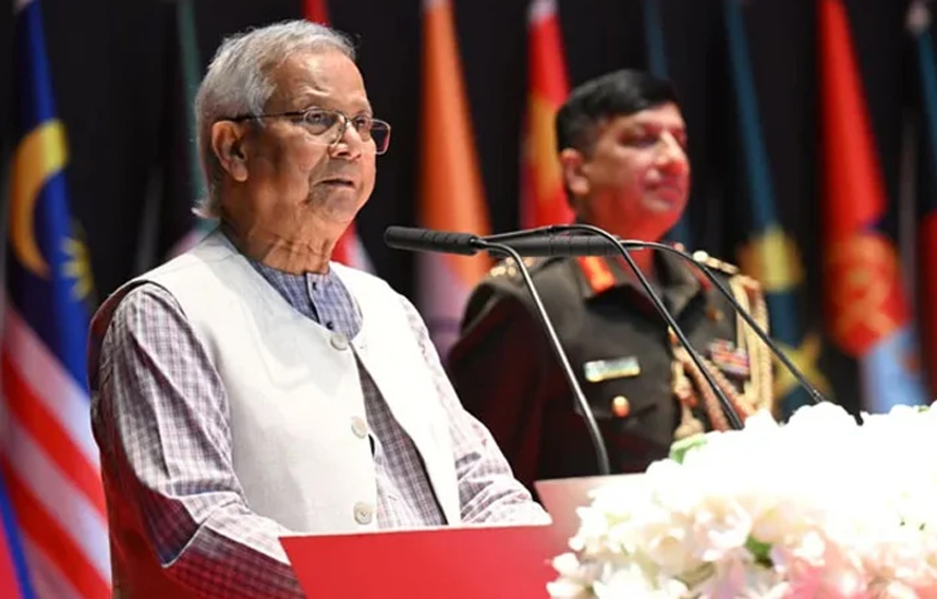 আগামী নির্বাচনে ঐতিহাসিক ভূমিকা পালনে সশস্ত্র বাহিনীর প্রতি প্রধান উপদেষ্টার আহ্বান