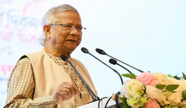 বিদেশে কর্মী পাঠাতে দালাল ও প্রতারণামুক্ত ব্যবস্থা গড়ার ওপর গুরুত্বারোপ প্রধান উপদেষ্টার