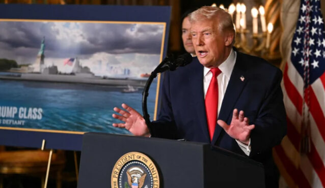 চীন-রাশিয়ার জাহাজের দিকে ইঙ্গিত করে গ্রিনল্যান্ড চাইলেন ট্রাম্প