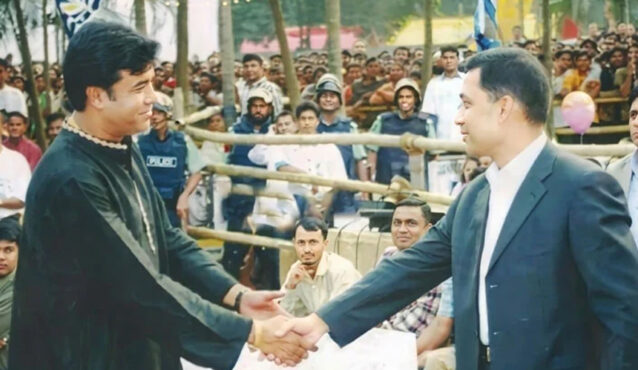 হঠাৎ তারেক রহমানের সঙ্গে নায়ক মান্নার এই ছবিটি আলোচনায়