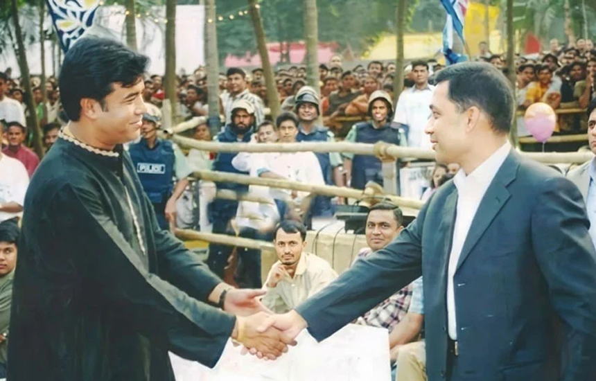 হঠাৎ তারেক রহমানের সঙ্গে নায়ক মান্নার এই ছবিটি আলোচনায়