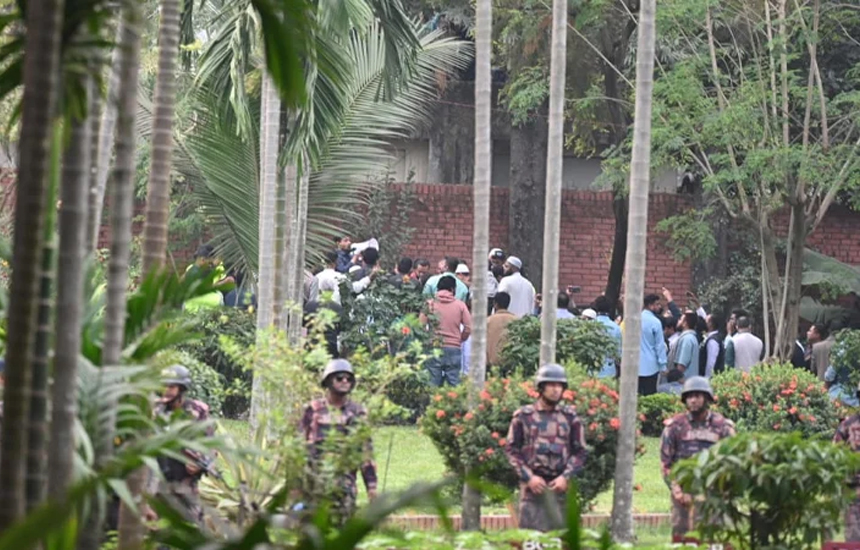 জাতীয় কবির সমাধি চত্বরে চিরনিদ্রায় ওসমান হাদি