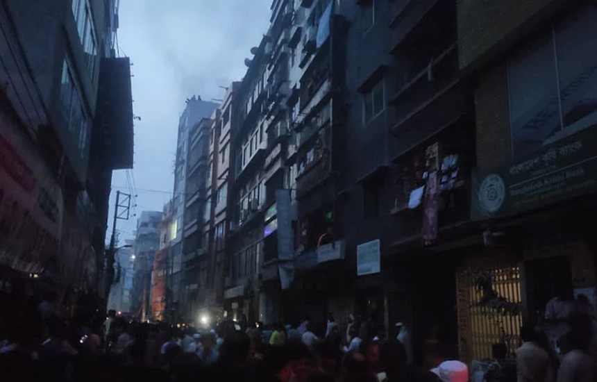 চকবাজারের আগুন নিয়ন্ত্রণে