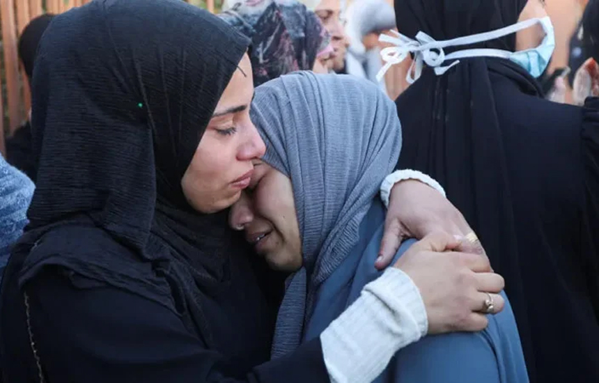 যুদ্ধবিরতির মধ্যে গাজায় হামলা চালিয়ে ছয় শিশুসহ ১৯ জনকে হত্যা