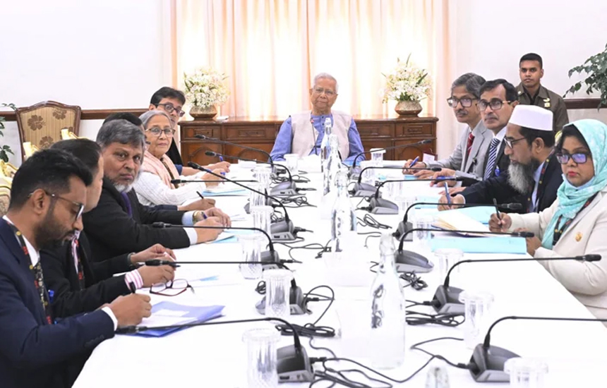 গভীর সমুদ্রে গবেষণা ও সমস্যা চিহ্নিত করতে গুরুত্বারোপ প্রধান উপদেষ্টার