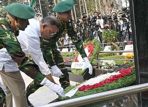 বিডিআর শহীদদের প্রতি প্রধানমন্ত্রীর শ্রদ্ধা নিবেদন