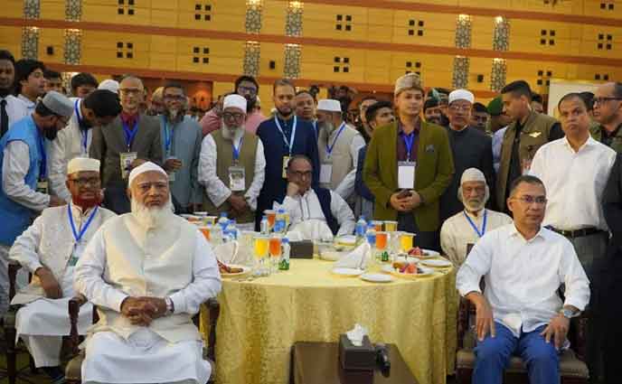 জামায়াতের ইফতারে প্রধানমন্ত্রী