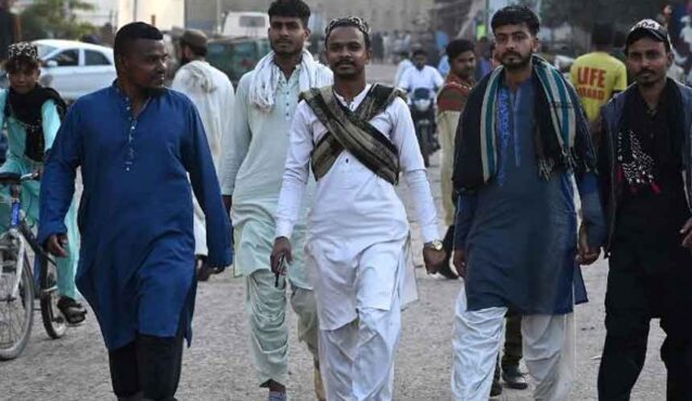 বাংলাদেশে ফিরতে ব্যাকুল পাকিস্তানে বসবাসরত ‘রাষ্ট্রহীন’ বাঙালিরা