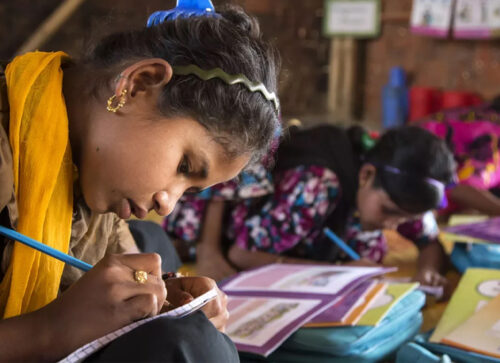 রোহিঙ্গাদের শিক্ষা-দক্ষতায় ইউনিসেফের সঙ্গে ২০৩ কোটি টাকার চুক্তির অনুমোদন