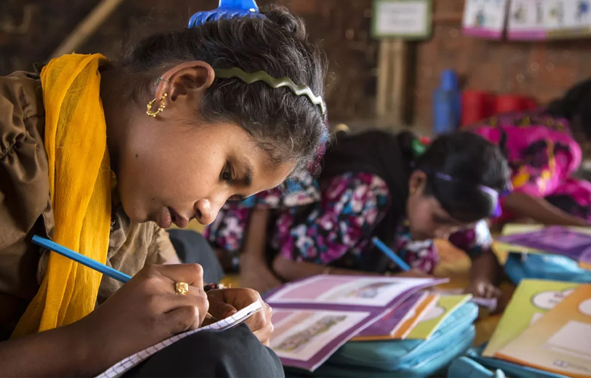 রোহিঙ্গাদের শিক্ষা-দক্ষতায় ইউনিসেফের সঙ্গে ২০৩ কোটি টাকার চুক্তির অনুমোদন