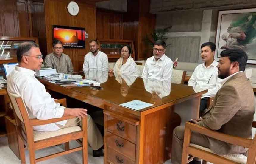 প্রধানমন্ত্রীর সঙ্গে সৌজন্য সাক্ষাৎ ৫ সিটি করপোরেশনের নতুন প্রশাসকের