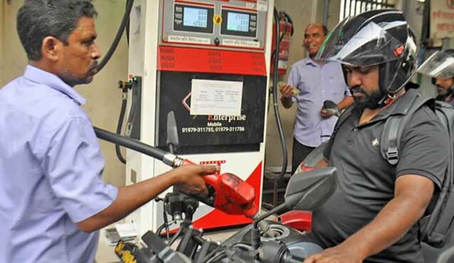 জ্বালানি তেল নিয়ে সব জেলা প্রশাসককে মন্ত্রিপরিষদ বিভাগের নির্দেশনা