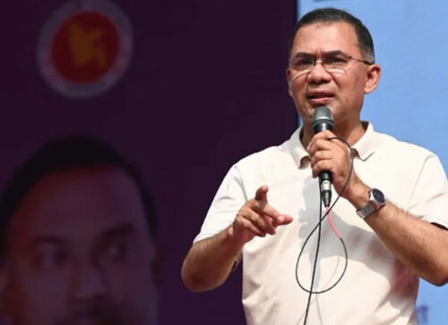 গাবতলীর মঞ্চে প্রধানমন্ত্রীর রসিকতা