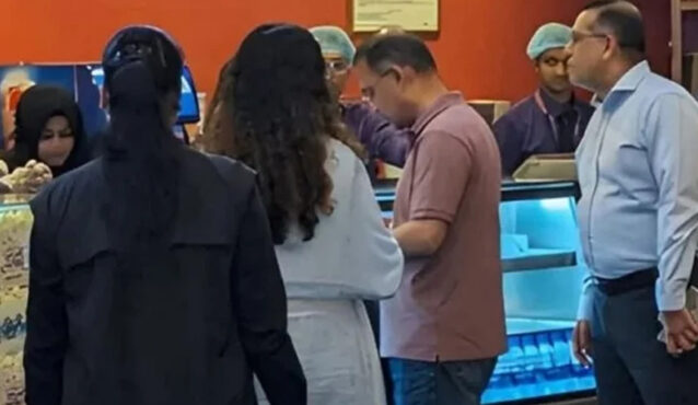 মেয়েকে নিয়ে হলে গিয়ে সিনেমা দেখলেন প্রধানমন্ত্রী তারেক রহমান