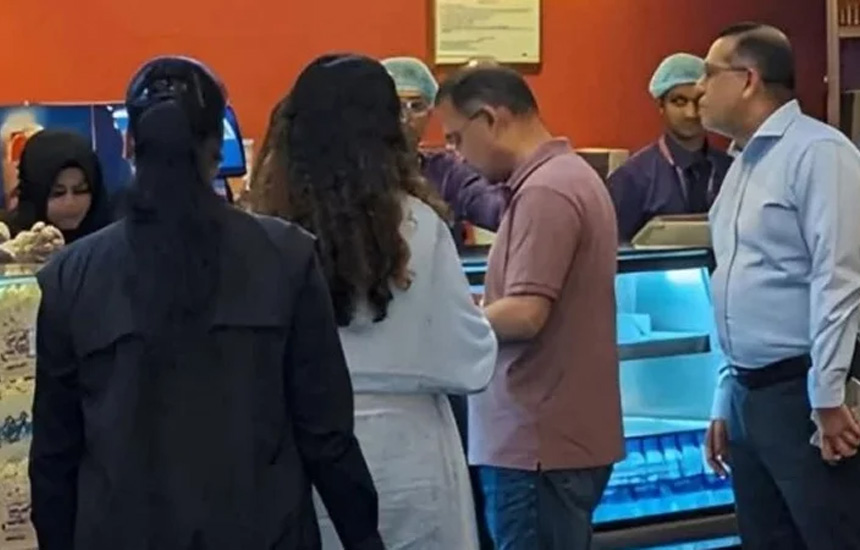 মেয়েকে নিয়ে হলে গিয়ে সিনেমা দেখলেন প্রধানমন্ত্রী তারেক রহমান