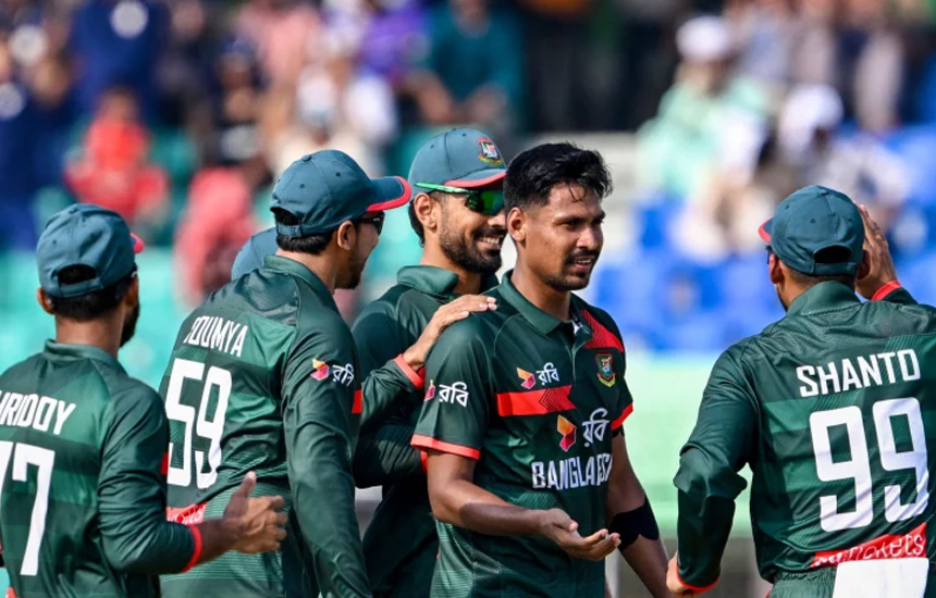 মুস্তাফিজের ‘ফাইফার’, কিউইদের উড়িয়ে সিরিজ বাংলাদেশের