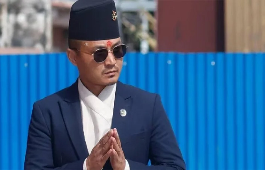 বিতর্কের মুখে নেপালের স্বরাষ্ট্রমন্ত্রীর পদত্যাগ