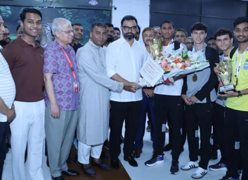 চ্যাম্পিয়ন রোনানদের বরণ ক্রীড়া প্রতিমন্ত্রীর