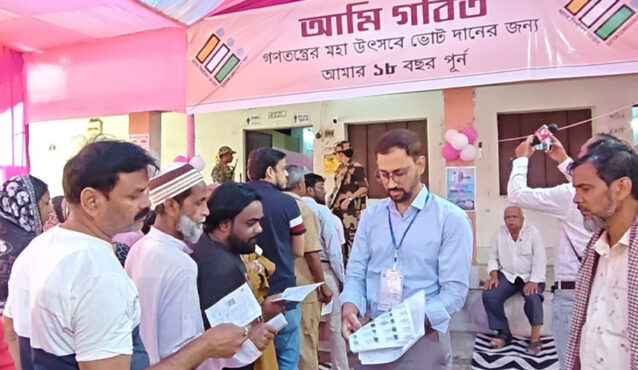 পশ্চিমবঙ্গে প্রথম দফার ভোটগ্রহণ শুরু, কঠোর নিরাপত্তা