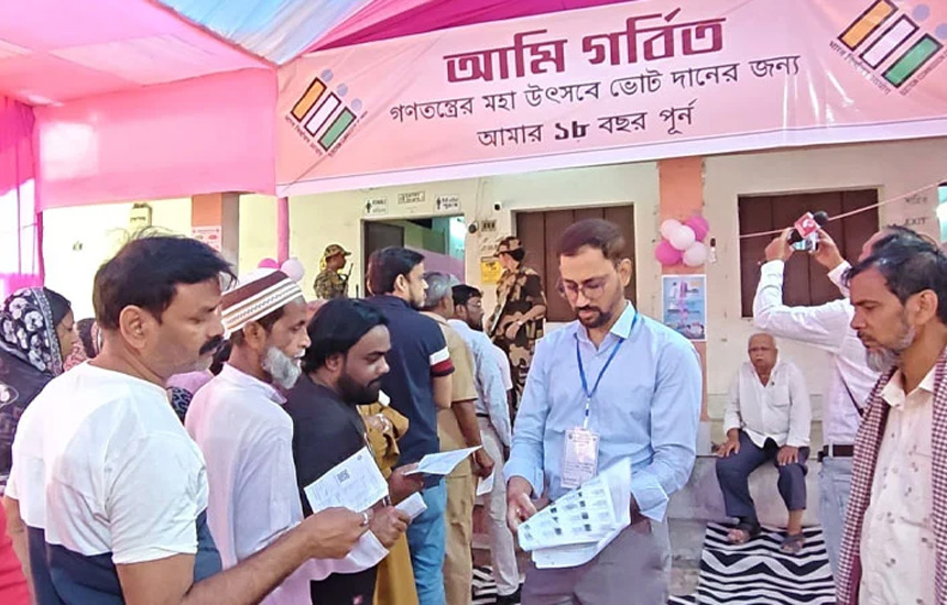 পশ্চিমবঙ্গে প্রথম দফার ভোটগ্রহণ শুরু, কঠোর নিরাপত্তা