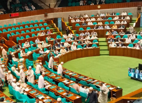 সংসদ থেকে বিরোধী দলের ওয়াকআউট